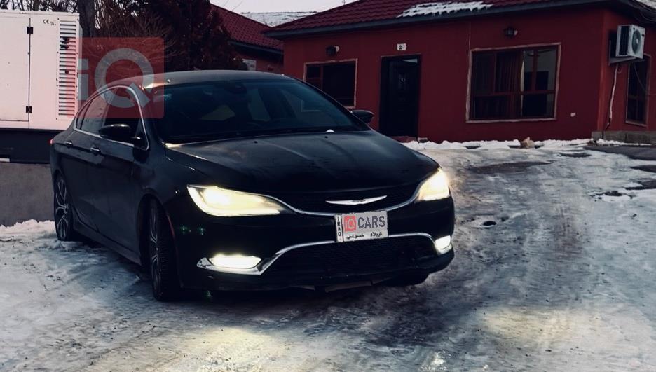 کرایسلەر 200